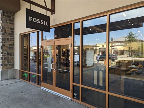 fossil online outlet store.